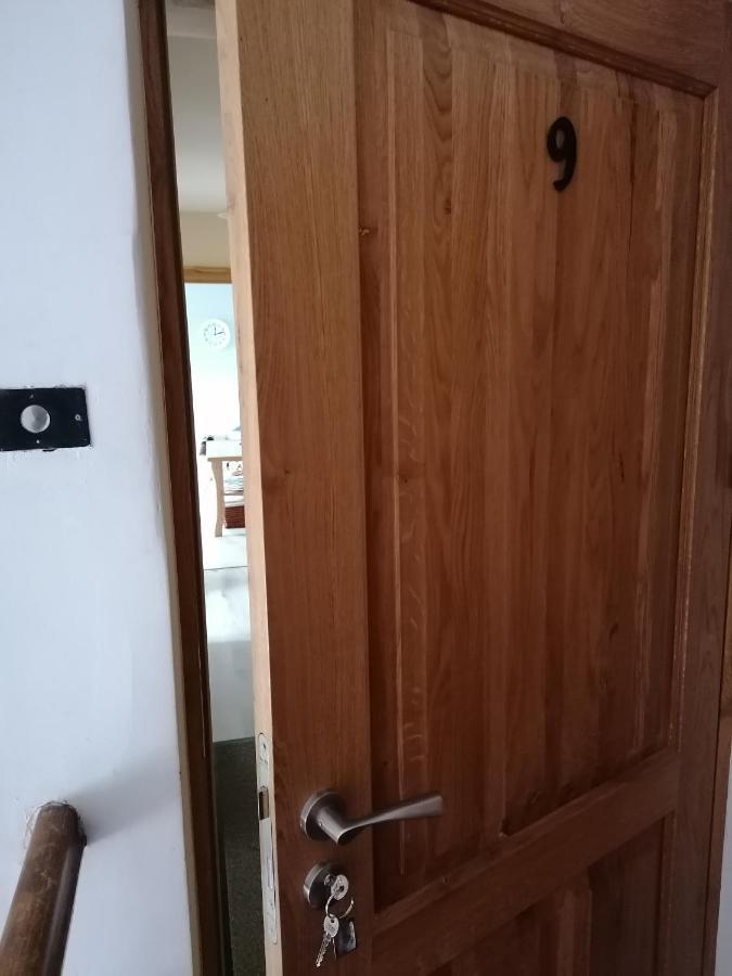 Parka Apartamenti Kuldiga Ngoại thất bức ảnh